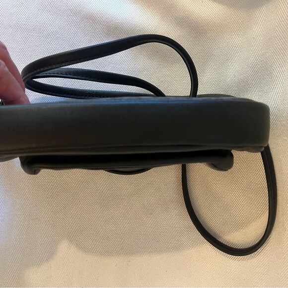 Rare 🔥 ICON Los Angeles‎ Snow Leopard designer leather crossbody bag, NWOT. - Picture 9 of 14